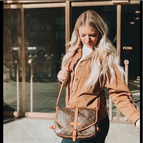 ❤️Louis Vuitton Saumur 30 Crossbody Shoulder Bag - Picture 2 of 6